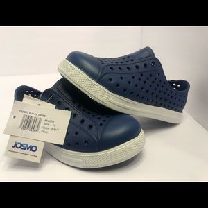 Josmo NWT Boys SZ 10(or girls) Navy White Perforated SlipOn Sneaker lightweight